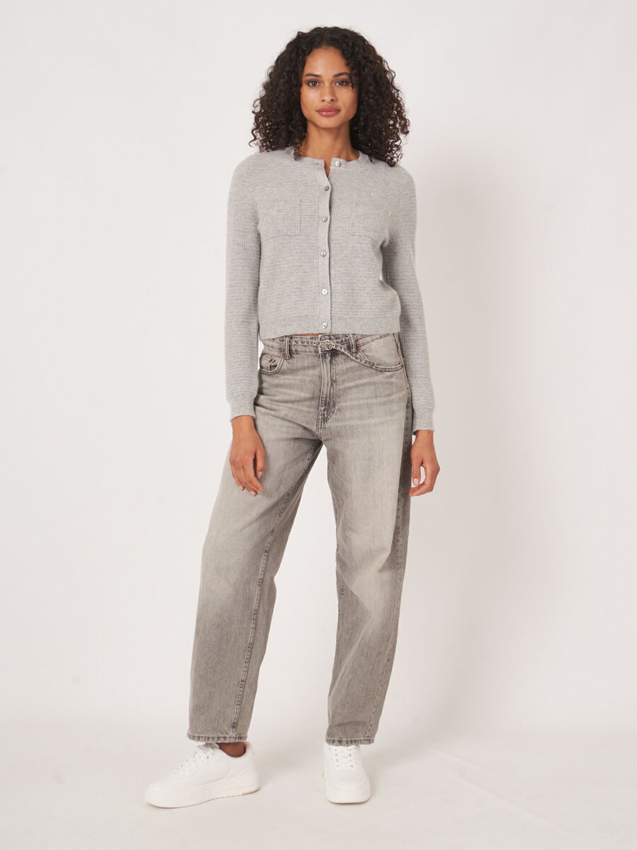 Getextureerd cashmere vest met borstzakken en lurex image number 6