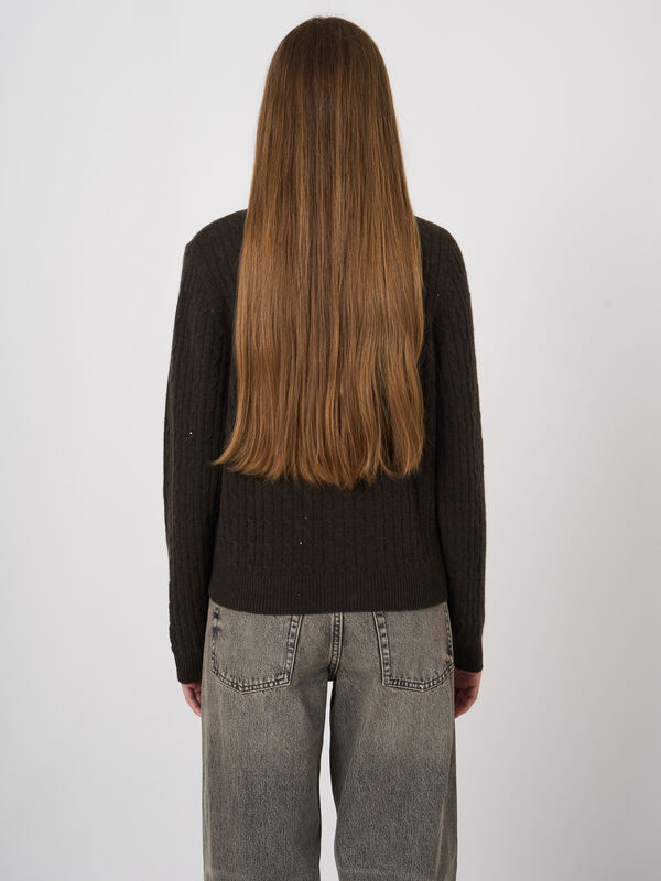 Kaschmir-Strickjacke mit Zopfmuster und Lurex image number 4