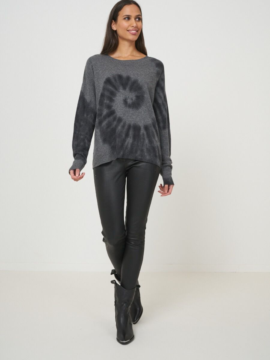 Cashmere trui met batik print image number 3