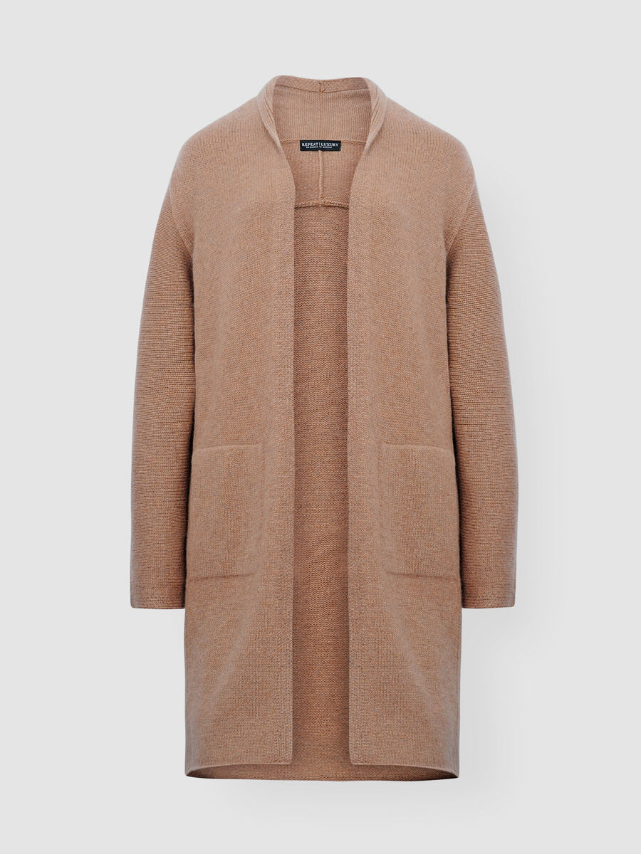 Luxurious chunky knit cashmere cardigan image number 44