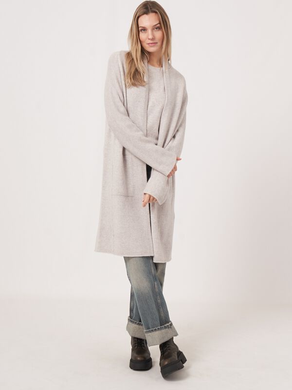 Cardigan luxueux en cachemire biologique à grosse maille image number 4