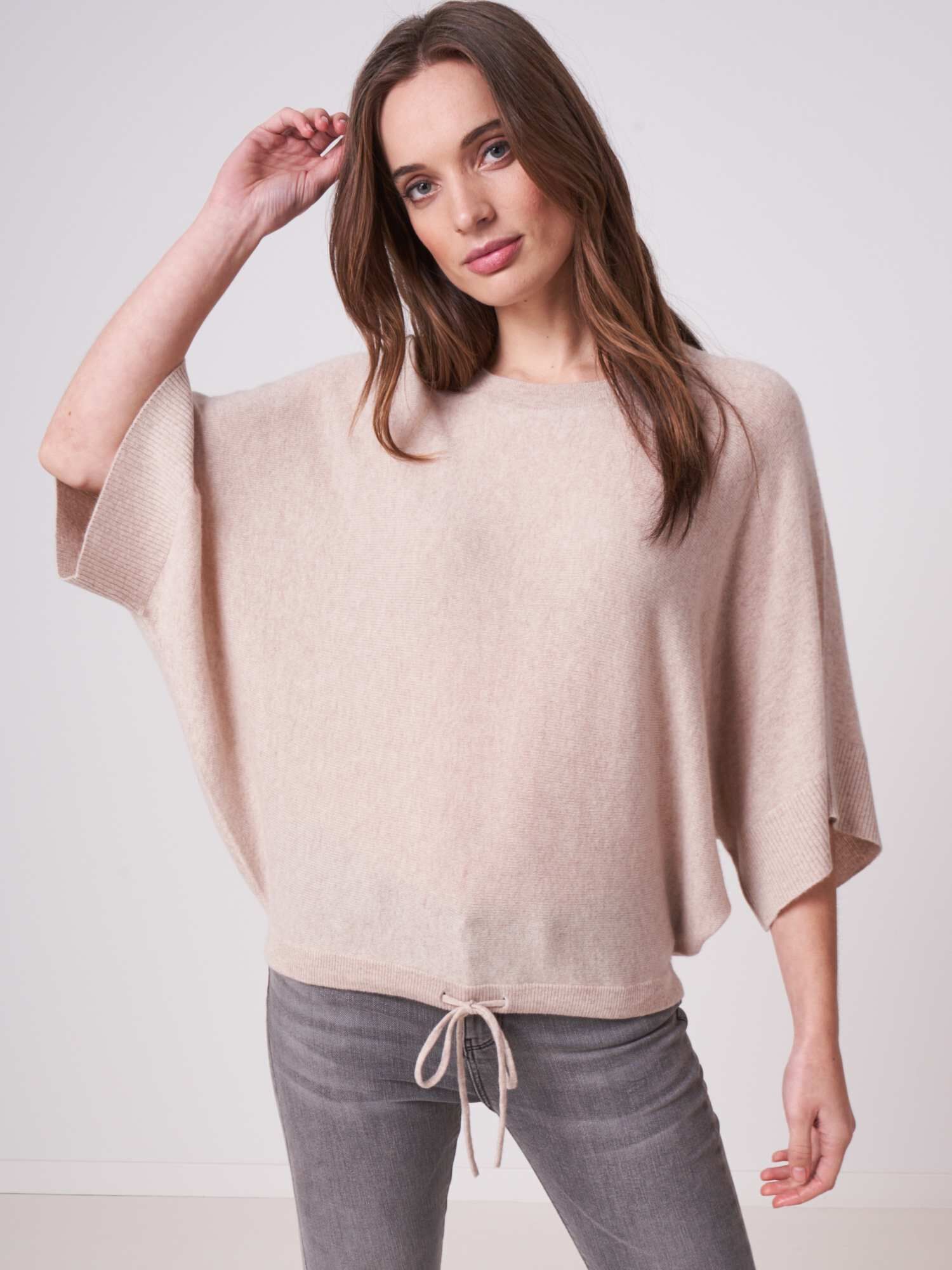 Poncho-trui met trekkoord aan de taille van biologische cashmere