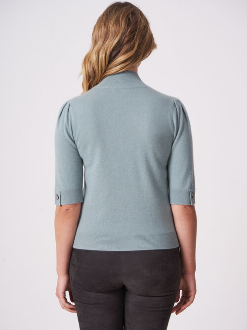 Cashmere trui met korte mouwen en geribde kraag