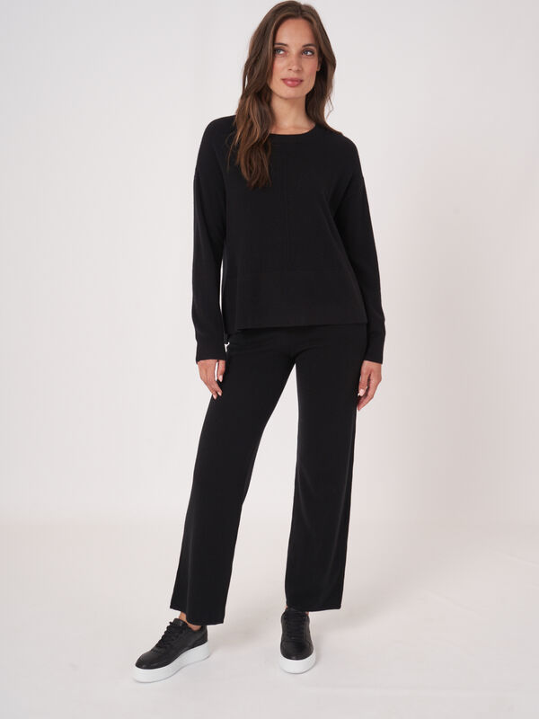 Pull en cachemire biologique avec ourlet c&ocirc;tel&eacute; image number 5