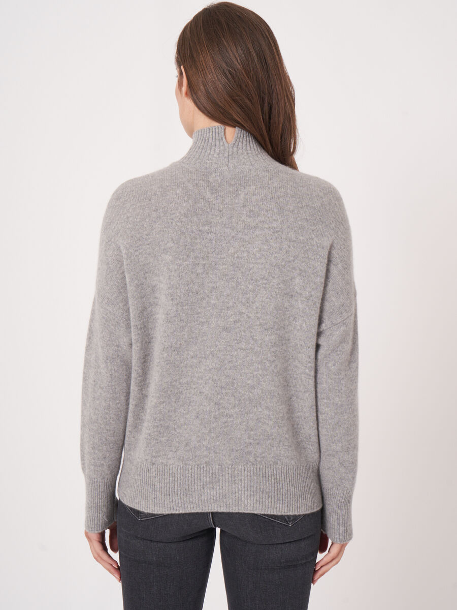Casual cashmere sweater with stand collar