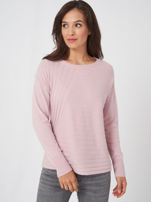 Cashmere trui met diagonaal breisel