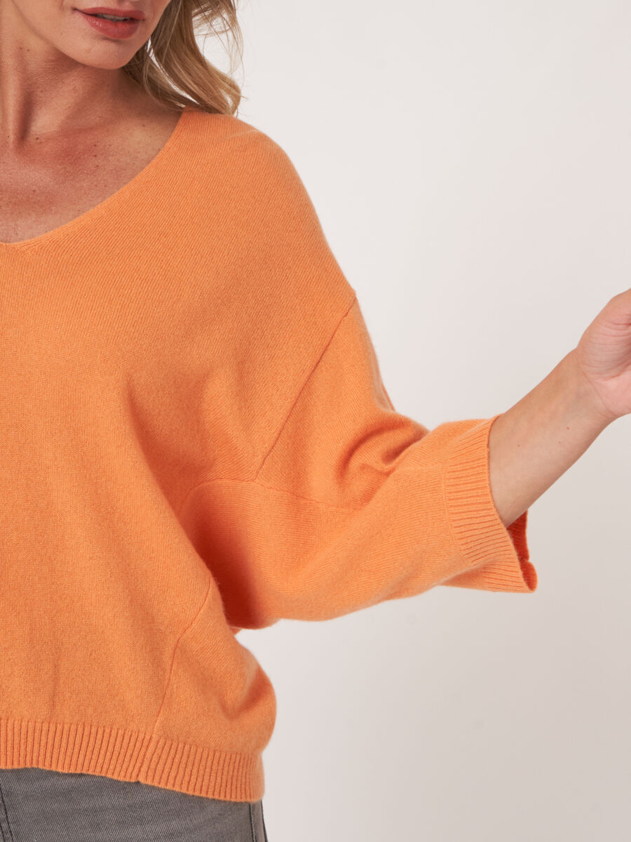 Pull ample en cachemire à manches courtes chauve-souris image number 4