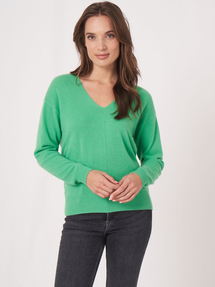 Organic cashmere sweater with ribbed V-neck image number 0