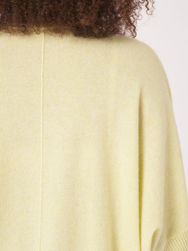 Pull sans manches oversize en cachemire biologique image number 2