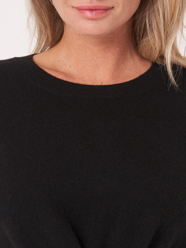 Bio-Kaschmir-Pullover mit gedrehtem Saum image number 2