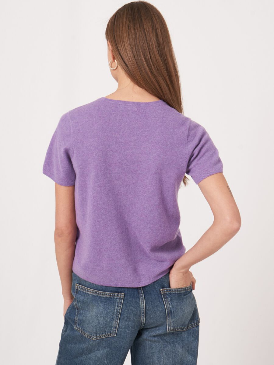 Nahtlos gestricktes Kurz-Armpullover aus Bio-Kaschmir  image number 1