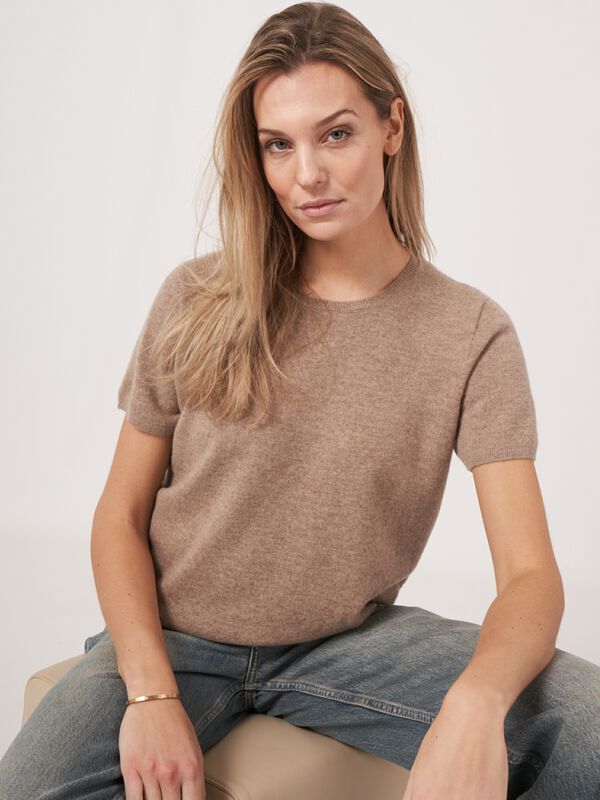 Organic cashmere seamless short sleeve sweater image number 3