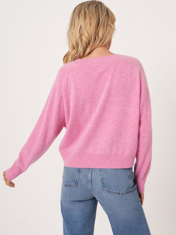 Kürzer Bio-Kaschmir-Raglan-Pullover image number 2