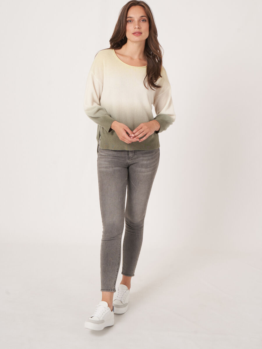 Trui van biologisch cashmere met dip dye print image number 6