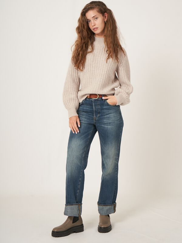 Chunky rib knit cashmere sweater image number 5