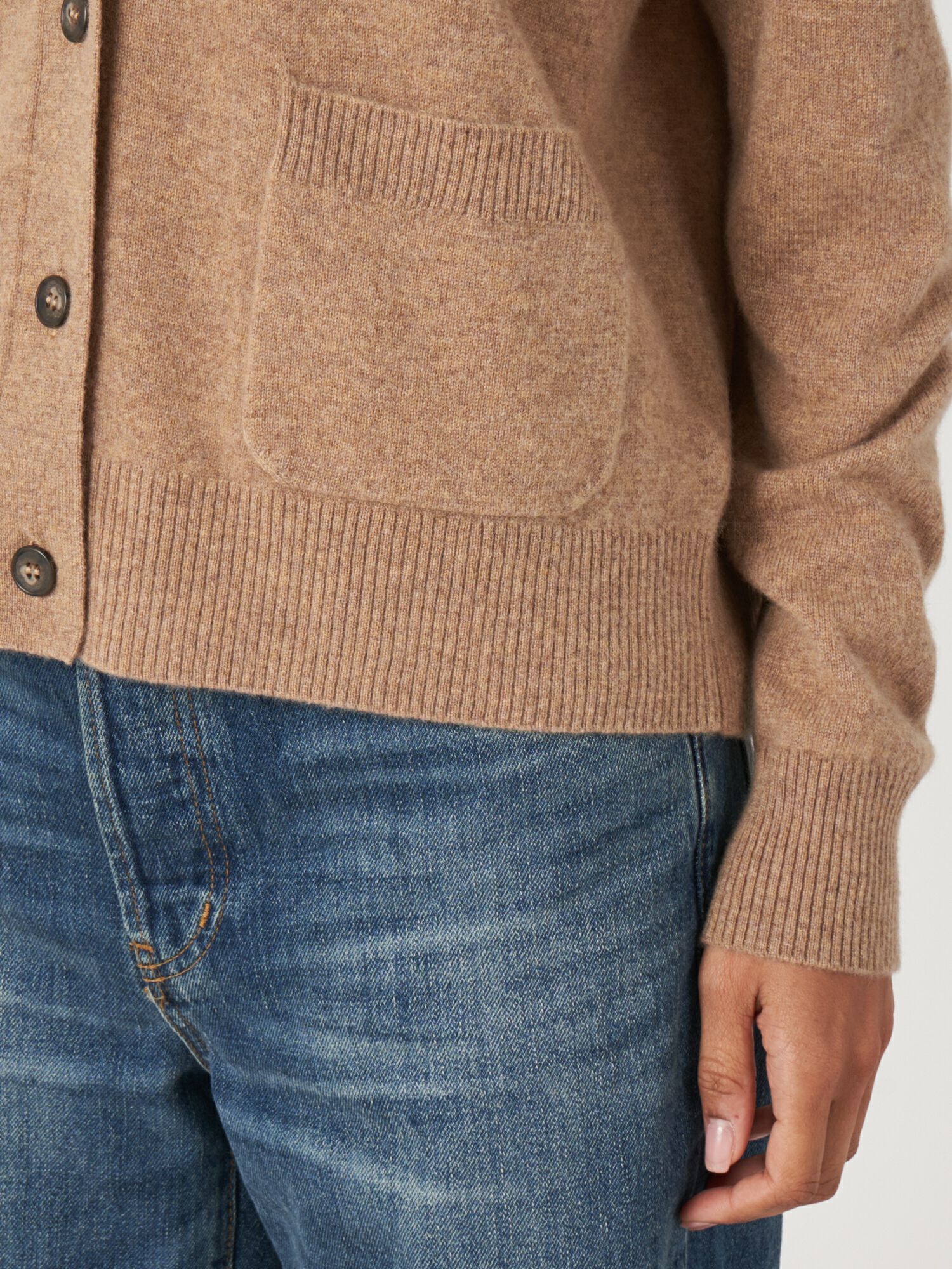 Lightweight soft knit cashmere cardigan with pockets