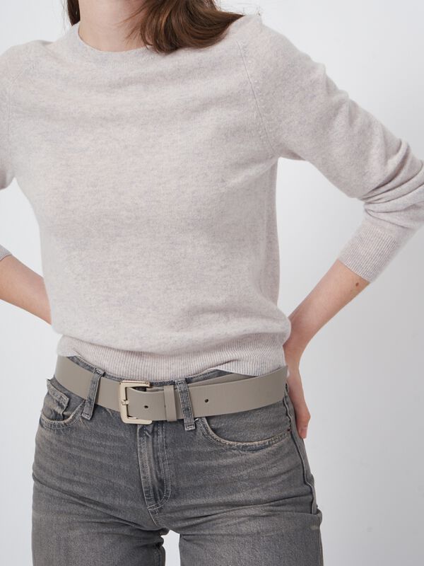 Cashmere trui met ronde hals en raglanmouwen image number 2