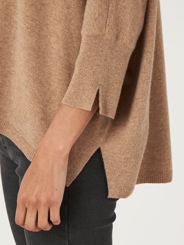 Oversized weiter Bio-Kaschmir-Pullover image number 2