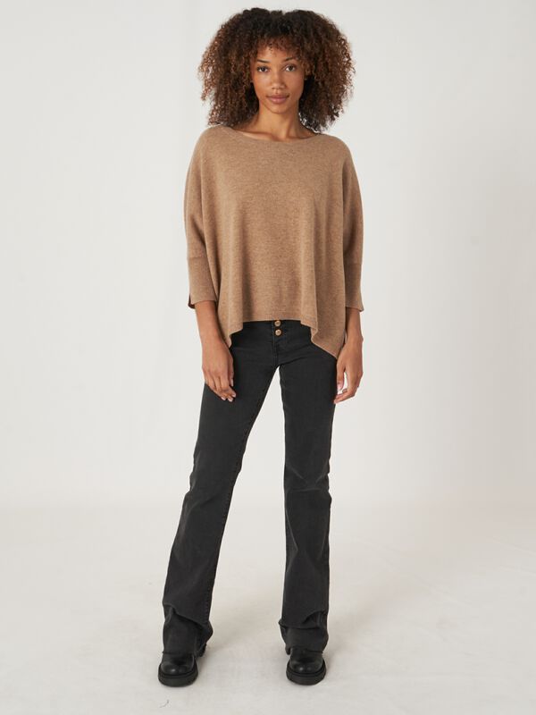 Oversized weiter Bio-Kaschmir-Pullover image number 4