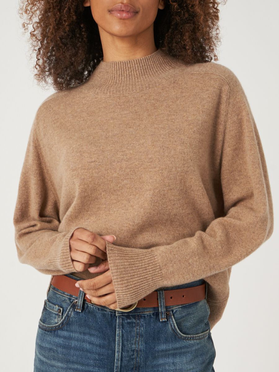 Pull à col montant en cachemire biologique image number 12