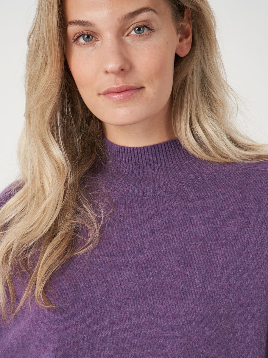 Trui met opstaande kraag en zadelmouwen image number 3