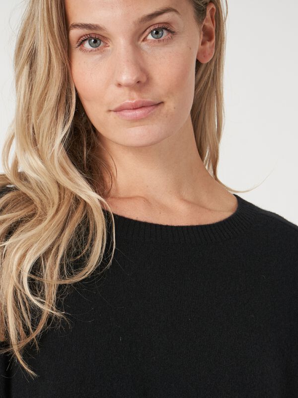 Pull en cachemire à ourlet rond et col bateau image number 4