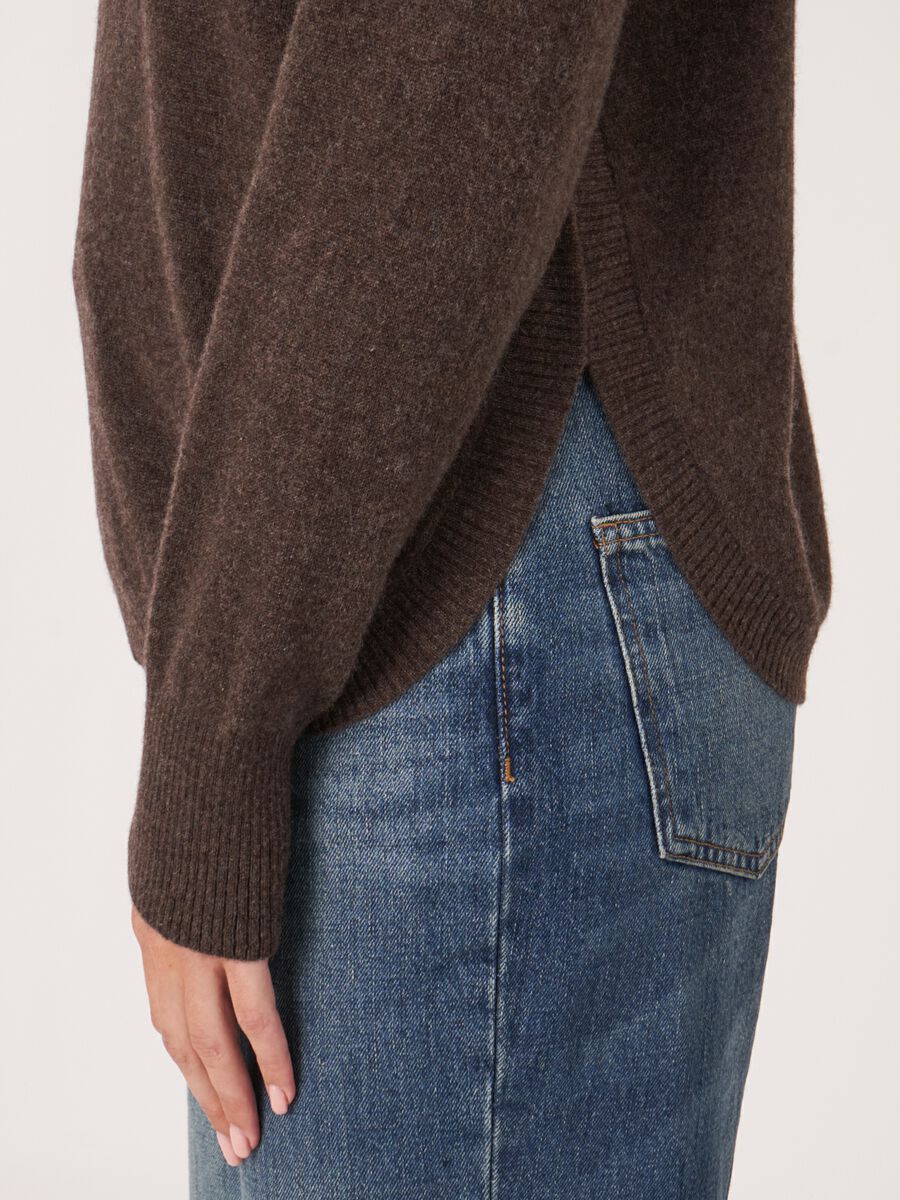 Leichter 100% Kaschmir-Pullover mit U-Boot-Ausschnitt image number 3