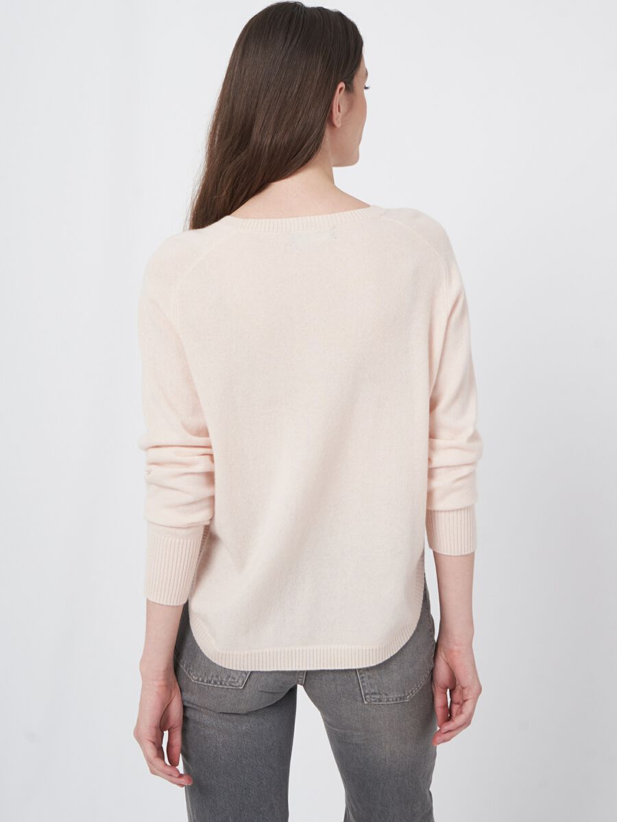 Pull en cachemire à ourlet rond et col bateau image number 3