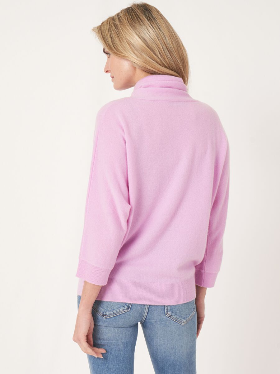 Sportieve cashmere trui met opstaande kraag met trekkoord image number 1