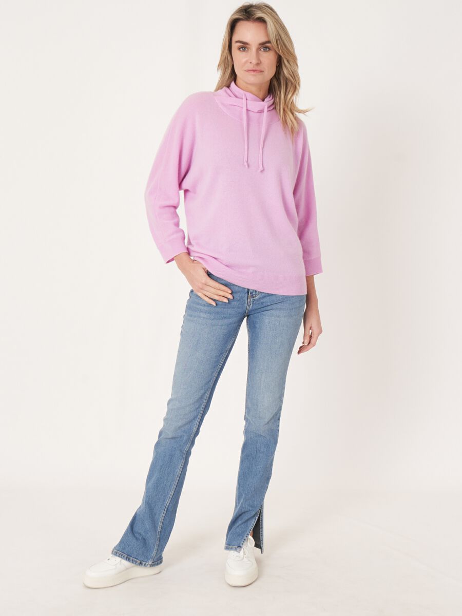 Sportieve cashmere trui met opstaande kraag met trekkoord image number 5