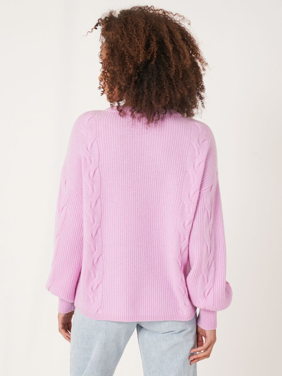 Cashmere pullover met textuur en pofmouwen image number 2