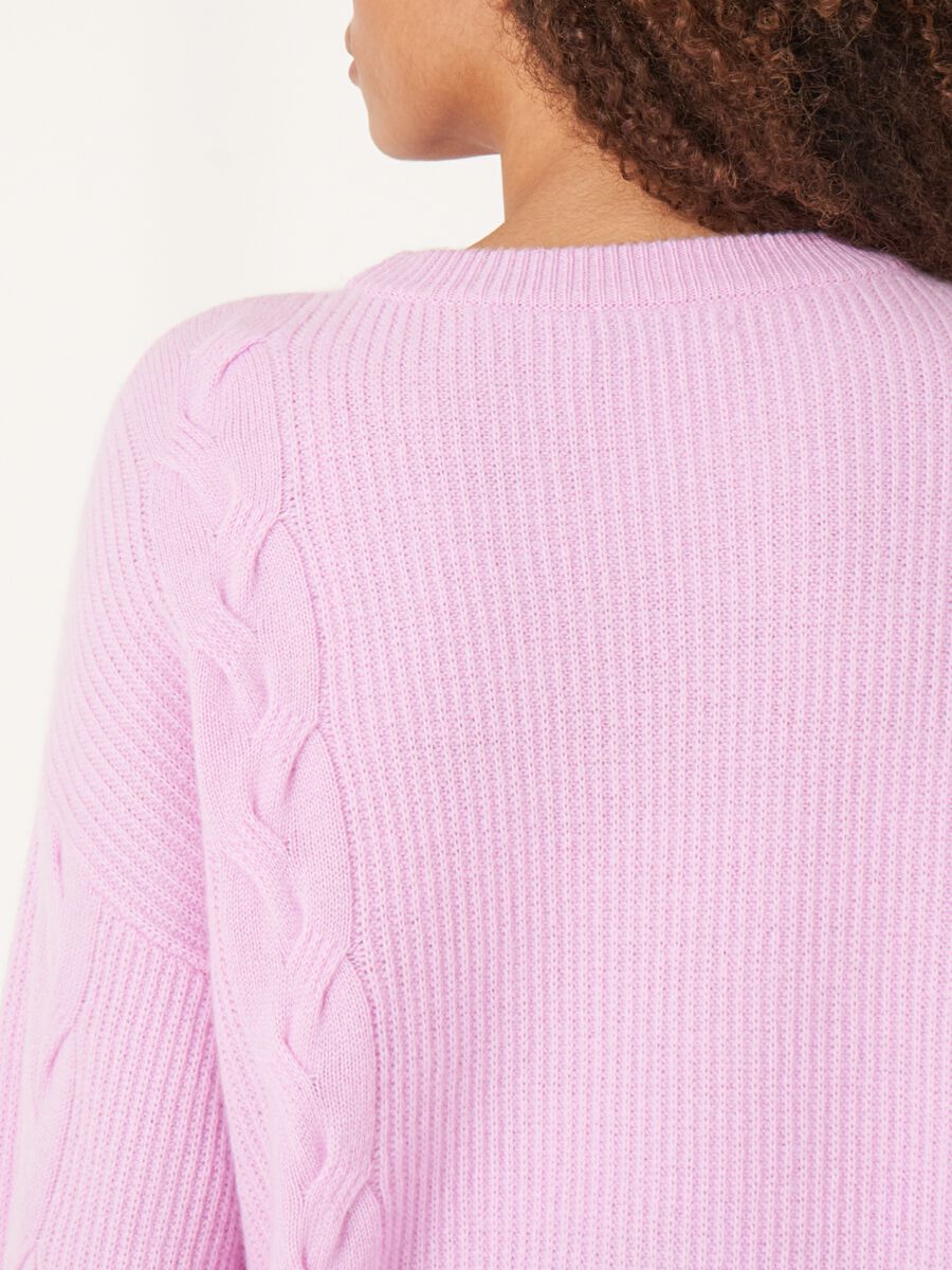Cashmere pullover met textuur en pofmouwen image number 5