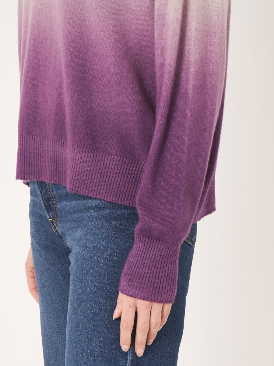 Kaschmirpullover mit Stehkragen und Dip-Dye-Muster image number 4