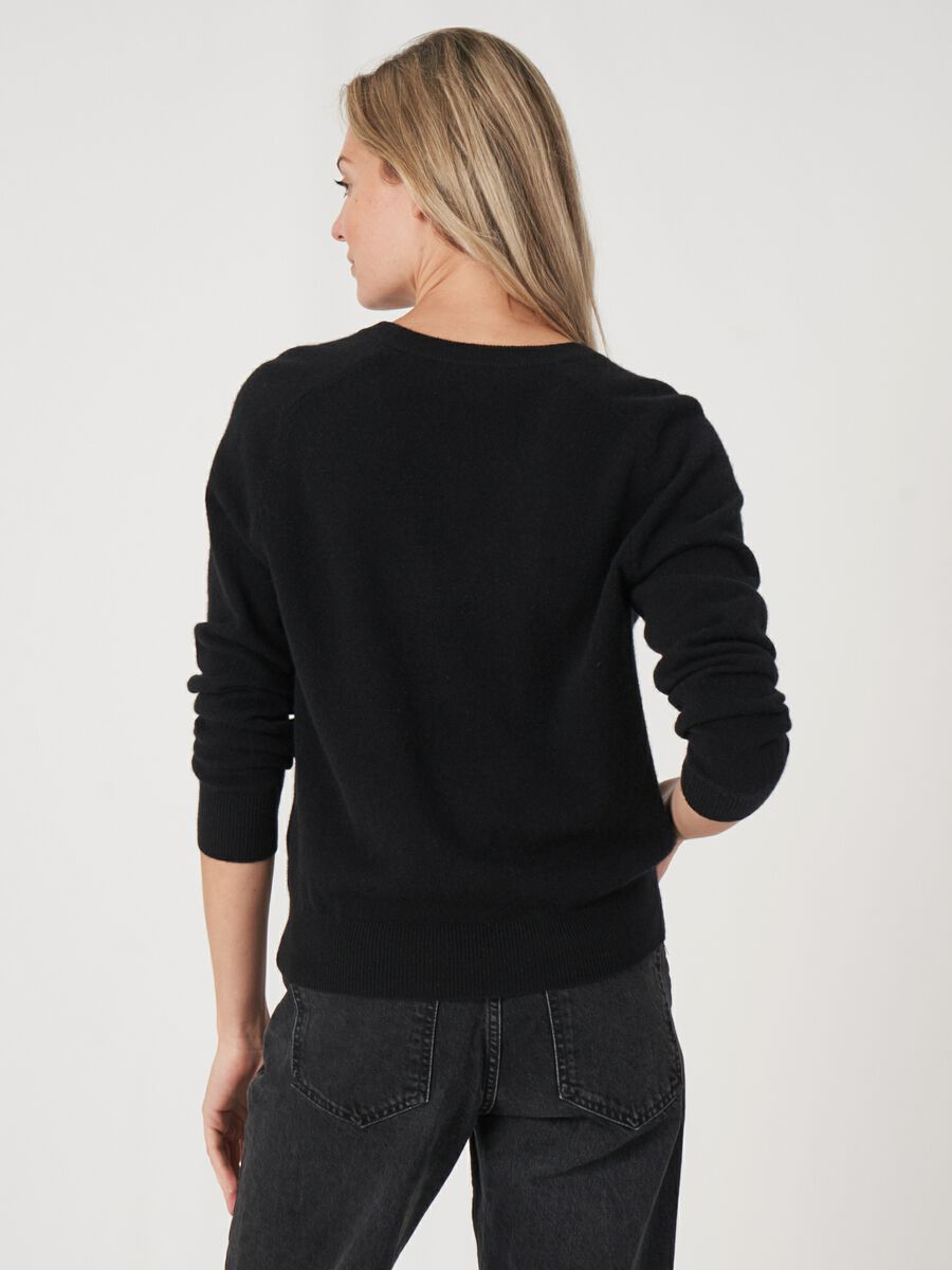 Lichte cashmere pullover met V-hals image number 1