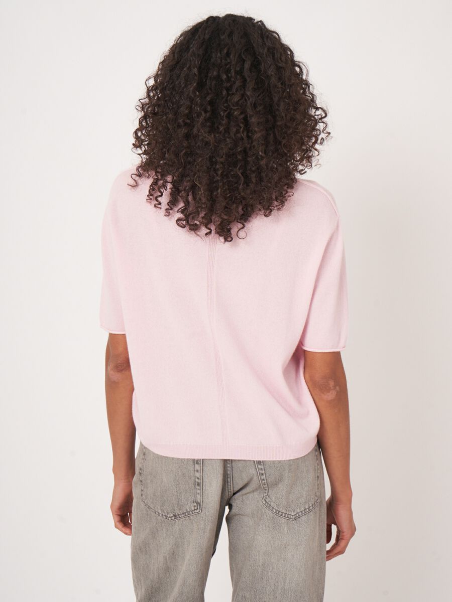 Short sleeve cashmere sweater with knitted detail at the back image number 3