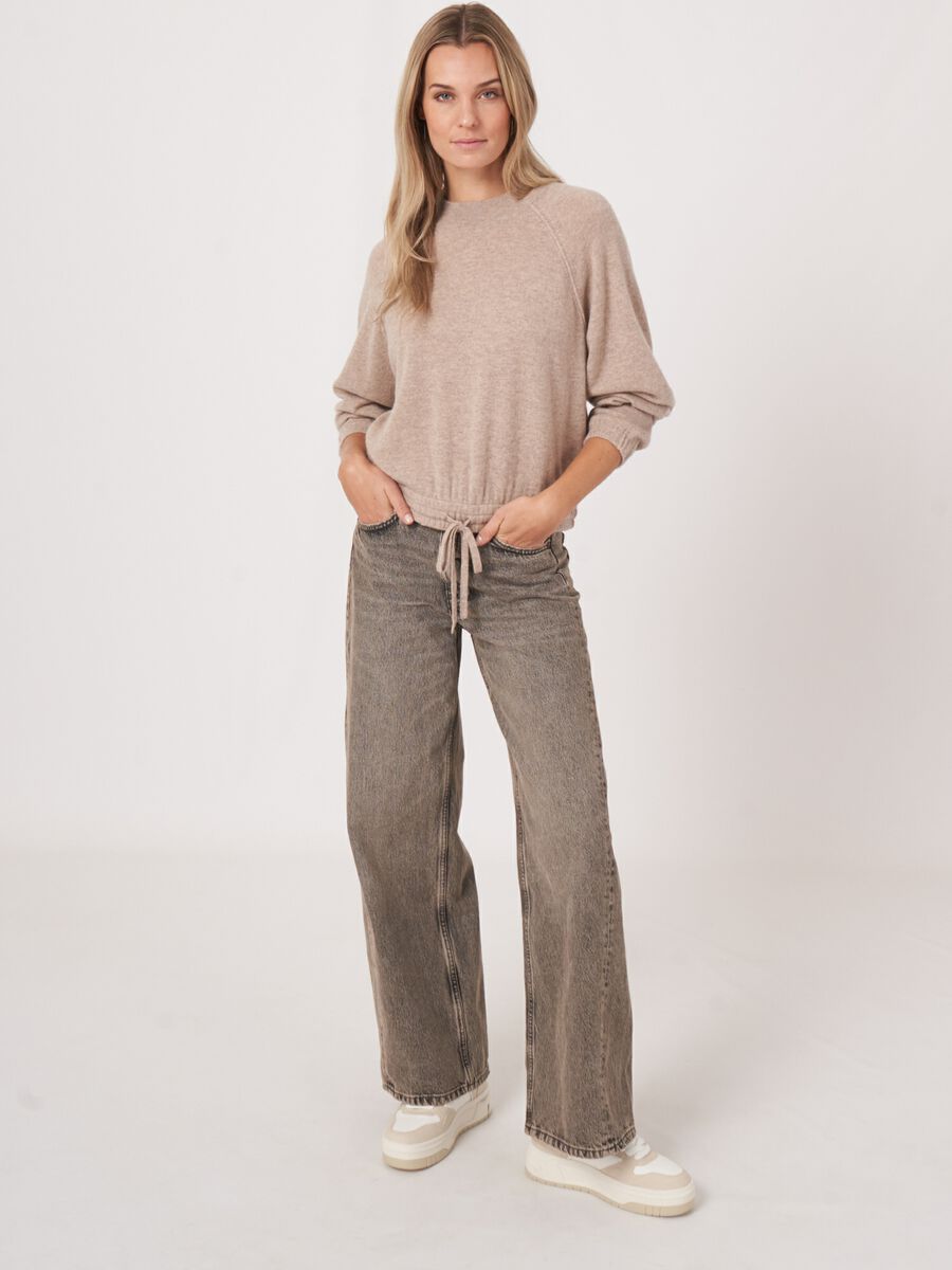 Pull en cachemire à taille à nouer image number 4