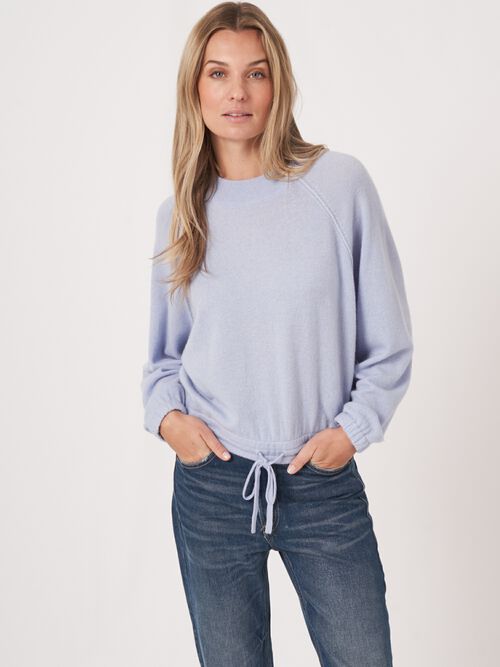Cashmere trui met trekkoord aan de taille