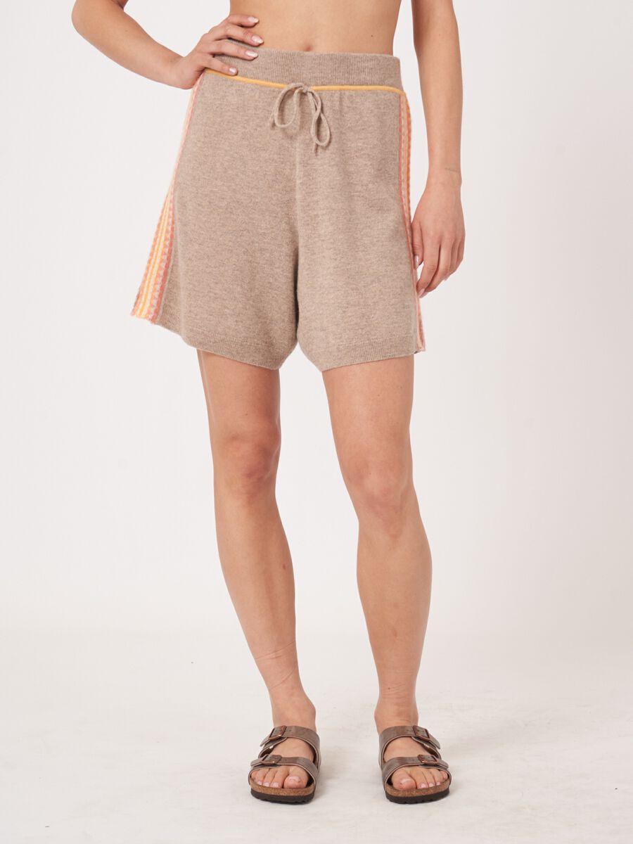 Cashmere knit shorts with rainbow knit details image number 0