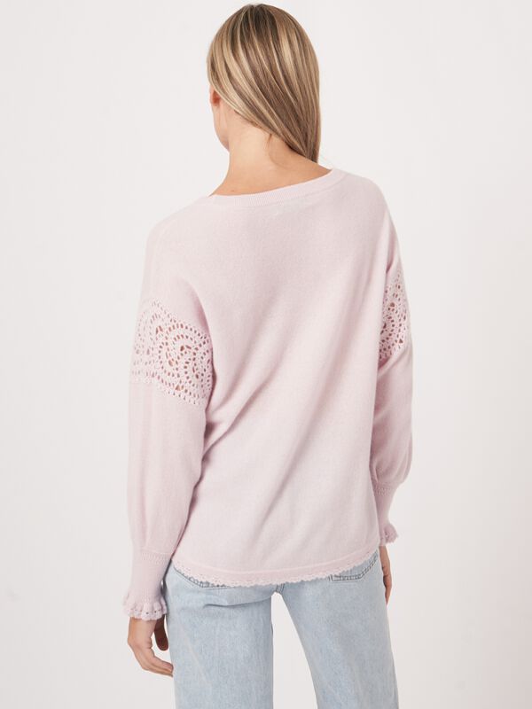 Pullover aus Bio-Kaschmir mit handgehäkelten Details image number 1