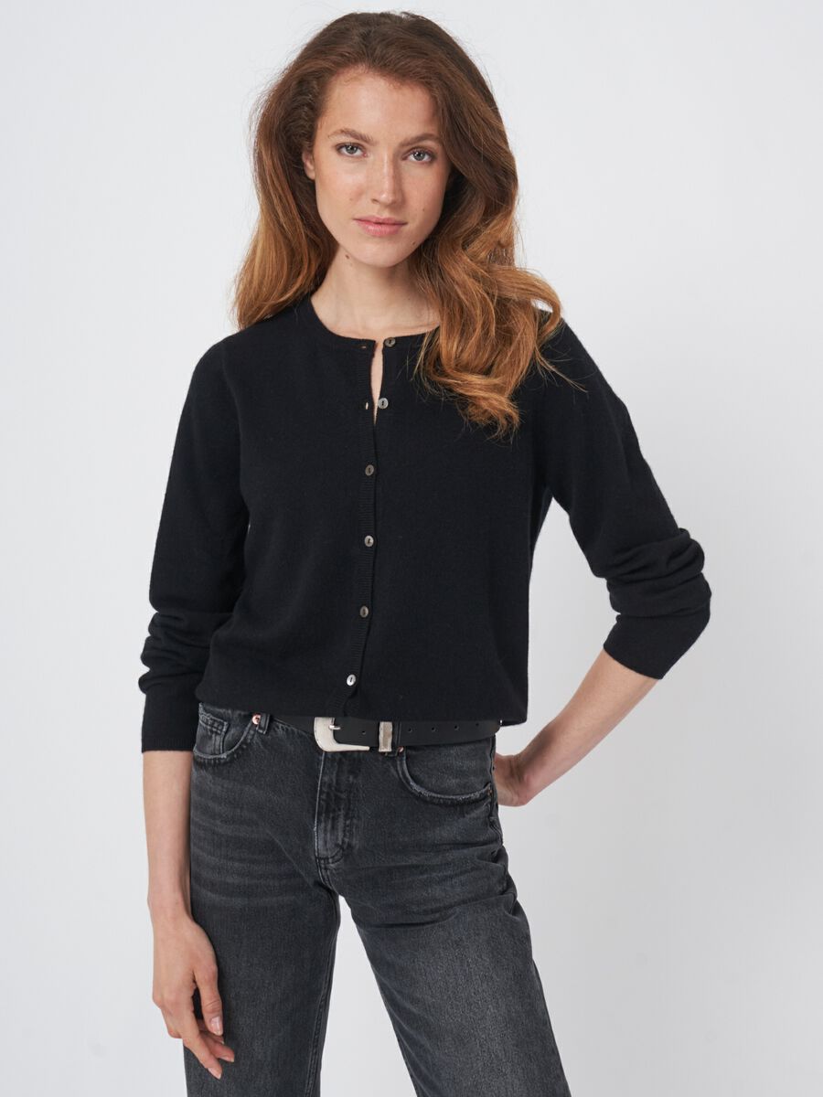 Fine knit buttoned cashmere cardigan image number 0