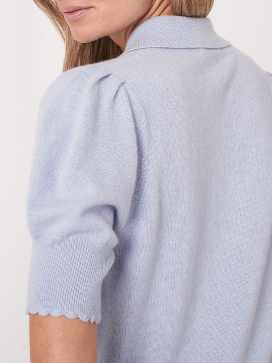 Polokragenpullover mit kurzen Puffärmeln und Häkeldetails image number 3