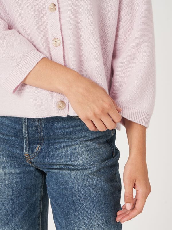 Cashmere vest met polokraag en knopen image number 3