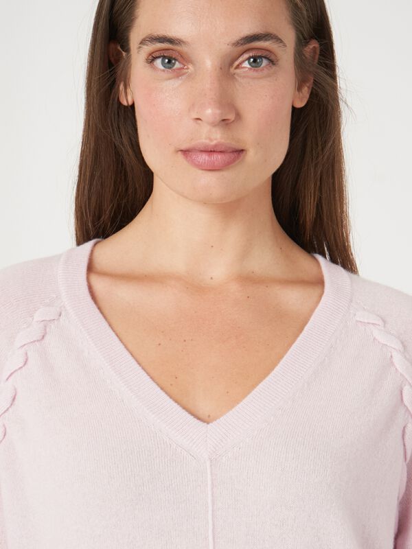 Raglan cashmere V-neck sweater with braided detail image number 4