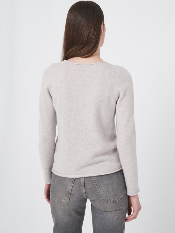 Medium weight basic cashmere boat neck sweater image number 5