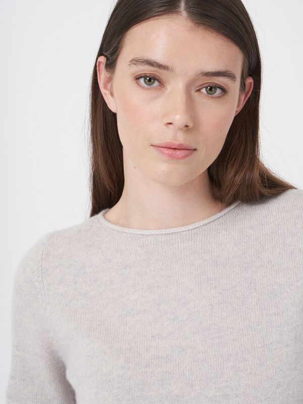 Medium weight basic cashmere boat neck sweater image number 2