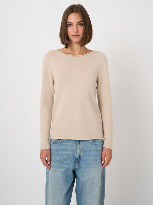 Medium weight basic cashmere boat neck sweater