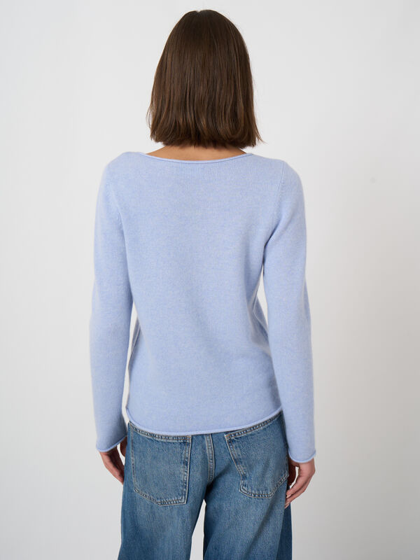 Mittelschwerer Kaschmirpullover mit U-Boot-Ausschnitt image number 3