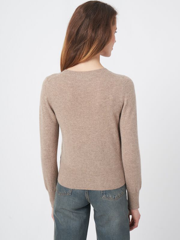 Fijn gebreide cashmere trui met ronde hals image number 3