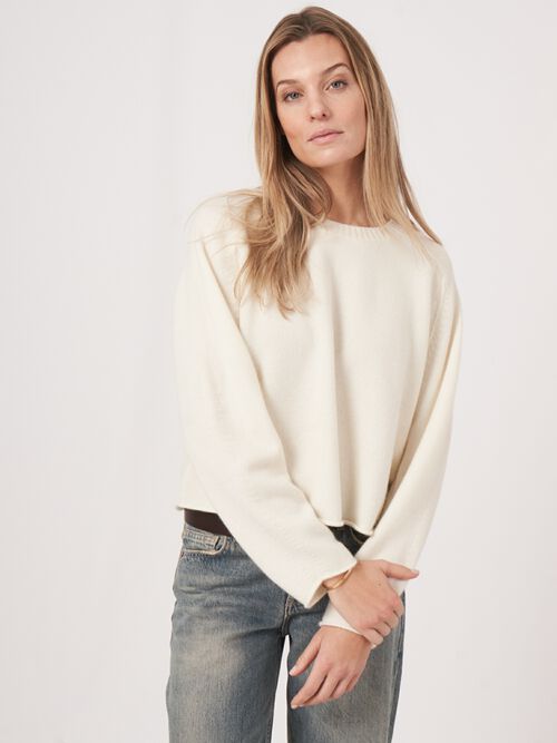 Pull court et ample en cachemire
