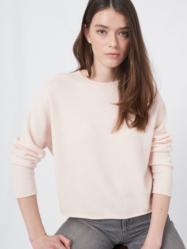 Pull court et ample en cachemire image number 2